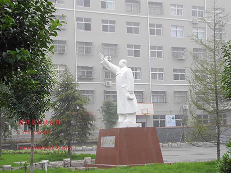 毛泽东伟人石雕在雕刻时需要注意什么